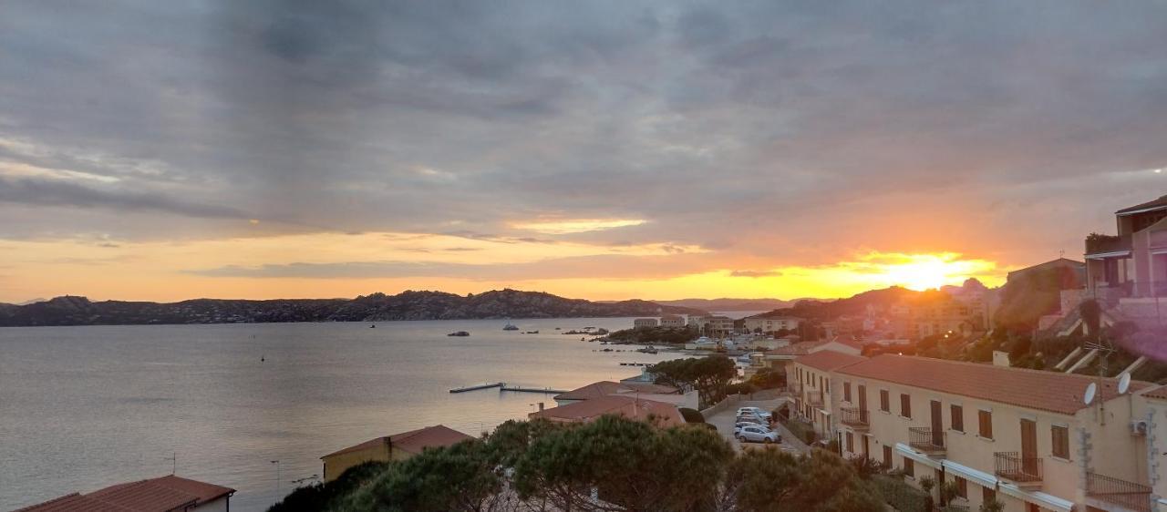 Appartamentino panoramico...con finestra sul mare! La Maddalena  Exterior foto