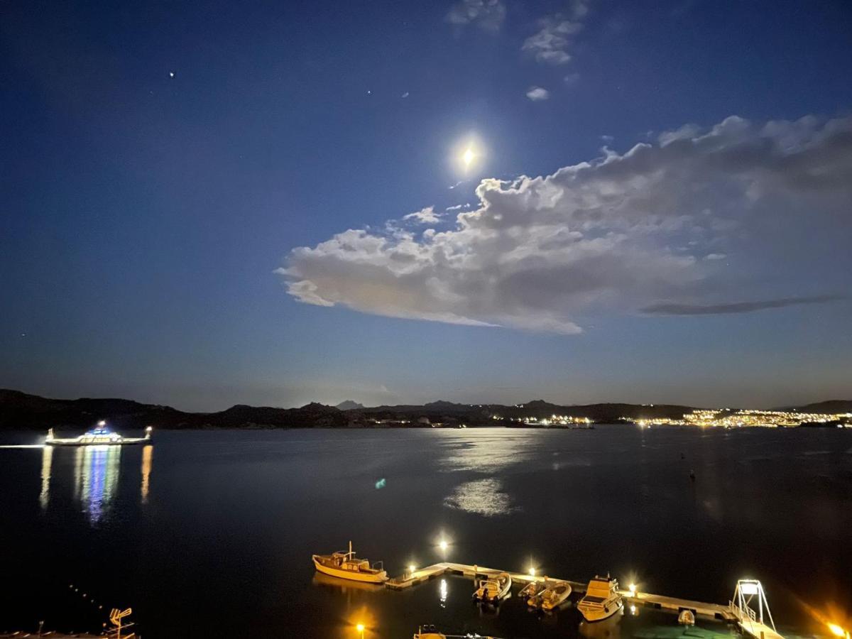 Appartamentino panoramico...con finestra sul mare! La Maddalena  Exterior foto