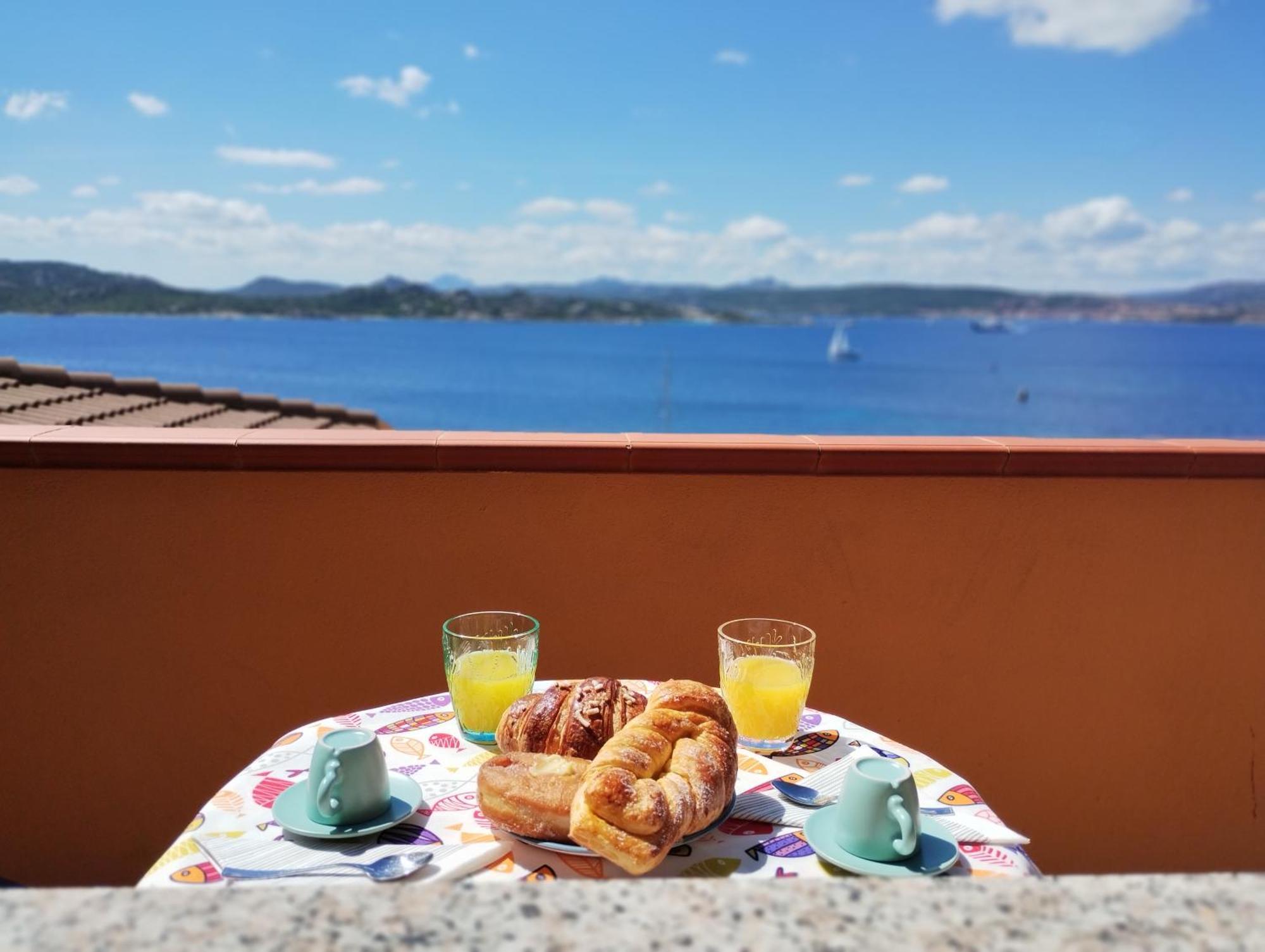 Appartamentino panoramico...con finestra sul mare! La Maddalena  Exterior foto